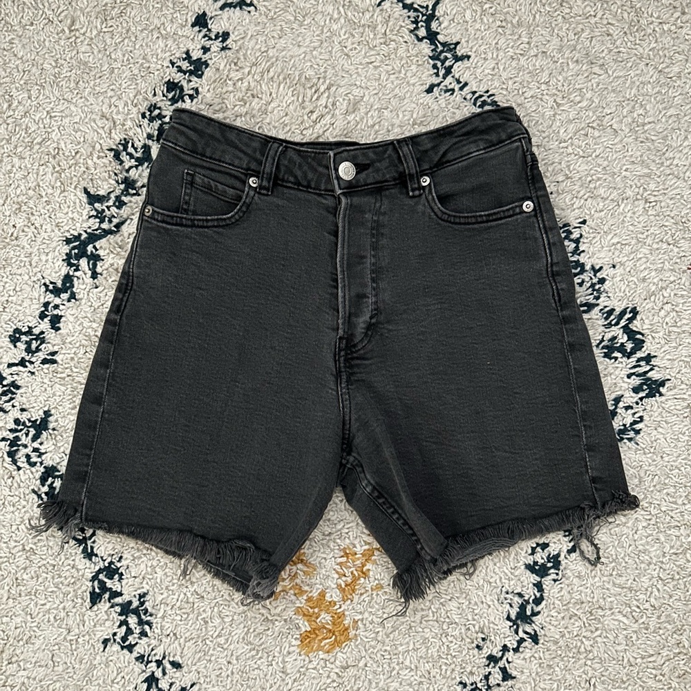 H&M 90s Cutoff Shorts